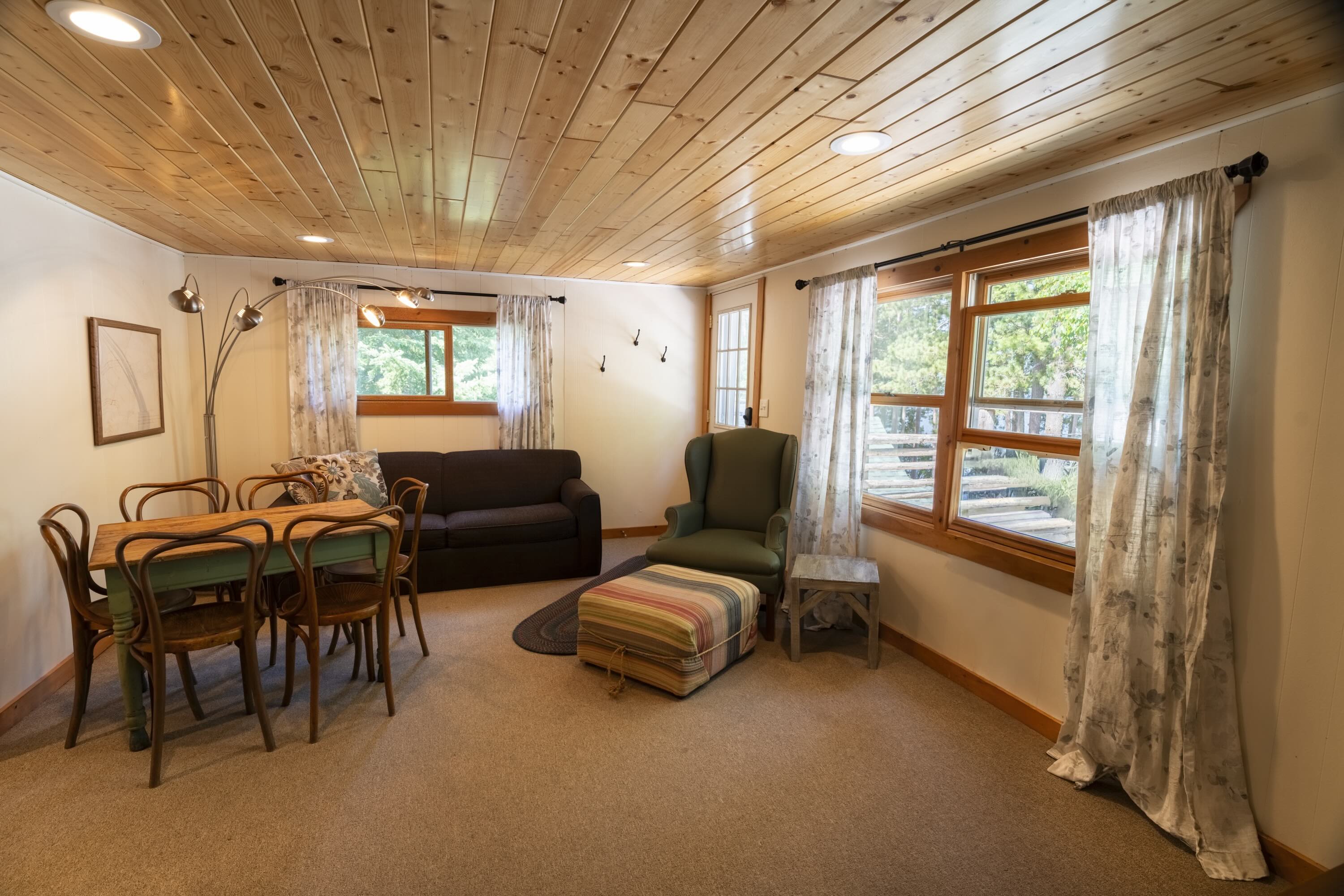 rental photo