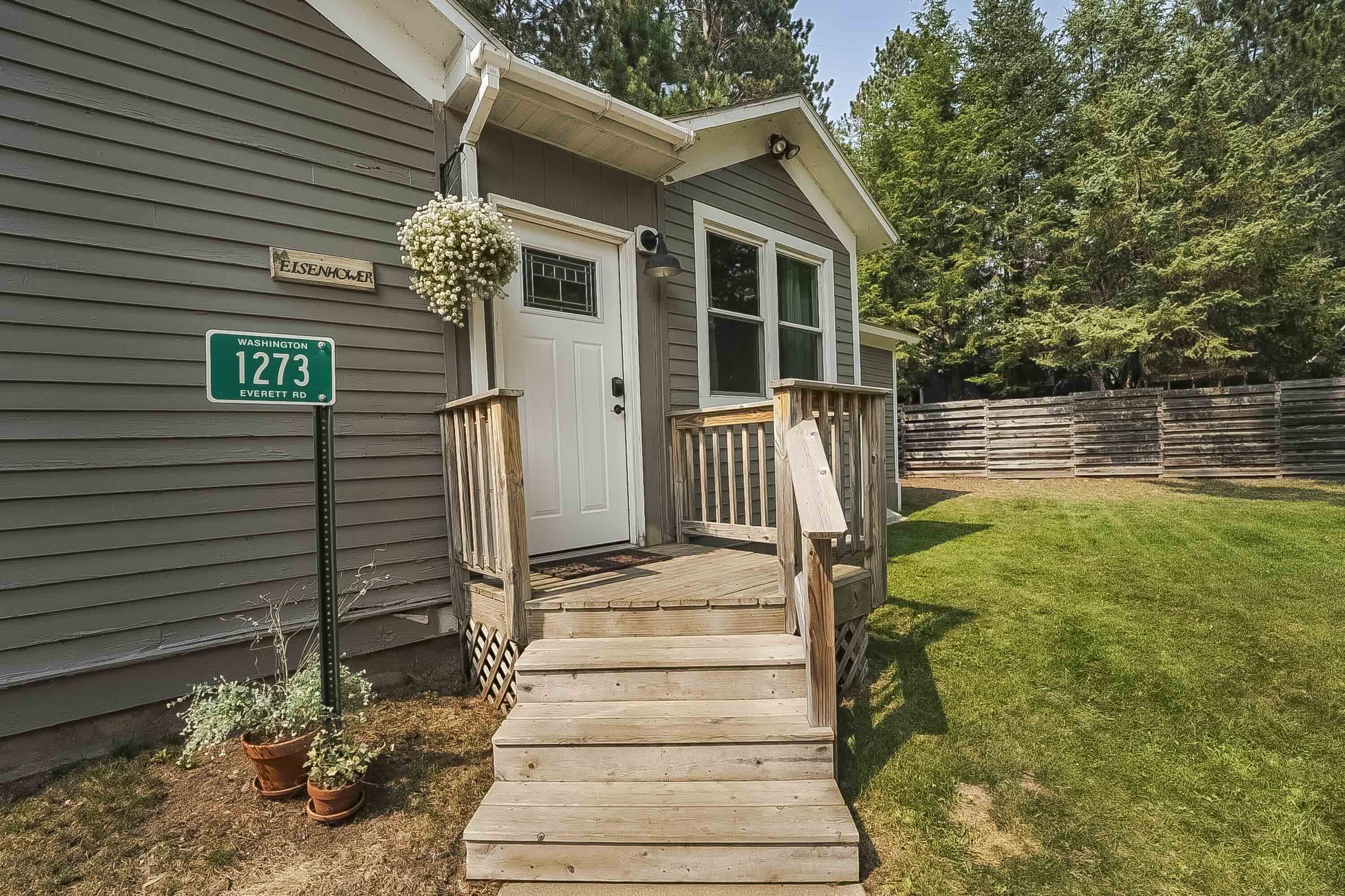 rental photo